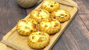 Перепечки творог с изюмом
