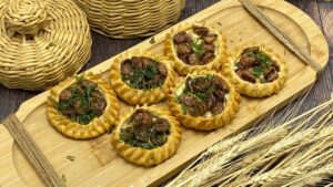 Перепечки с охотничьими колбасками