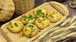 Перепечки с яйцом и зеленым луком