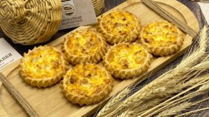 Перепечки с курицей и сыром